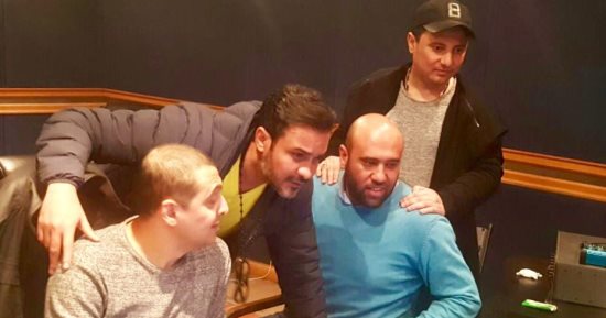 صور.. محمد رجب يتابع مكساج أغنية "رابع واره" مع فريق عمل "بيكيا"