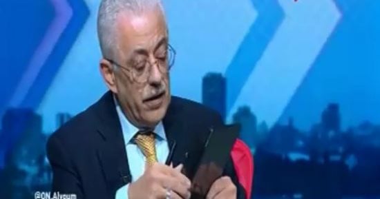 وزير التعليم: مليون تابلت لطلاب أولى ثانوى "مش هيرجعوها ولا هيدفعوا فلوس"