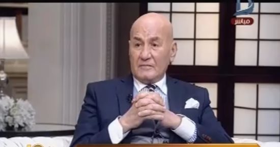 عزت أبو عوف: دخلت مجال الطب تلبية لرغبة والدى و"بخاف من منظر الدم"