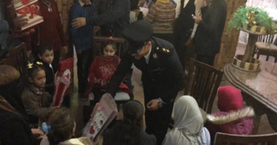 وزارة الداخلية تحتفل بالأطفال المعاقيين بنادى الشرطة فى مطروح