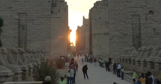  الشمس تتعامد على معابد الكرنك غدا ومعهد الفلك يرصد الظاهرة 