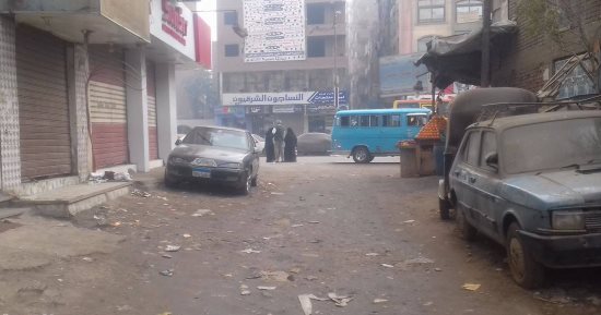 قارئة تطلب من محافظ القليوبية رصف شارع المجارى بشبرا الخيمة