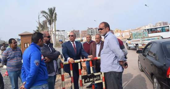 صور .. محافظ البحر الأحمر يتفقد مشروعات التطوير بمدينة الغردقة 