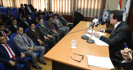 وزير التعليم العالى: لا قيود على التعبير عن حرية الرأى بالقوانين الجامعية