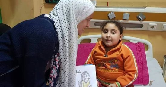 صور.. هداية ملاك تزور مستشفى أبو الريش للأطفال