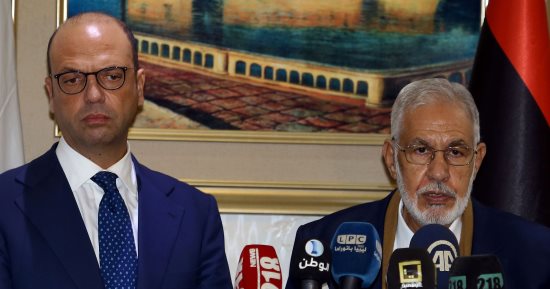 صور.. وزير الخارجية الإيطالى يزور ليبيا لمكافحة الهجرة غير الشرعية
