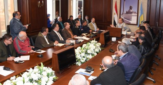 محافظ الإسكندرية يرفع درجة الطوارئ استعداد لاستقبال احتفالات أعياد الميلاد 
