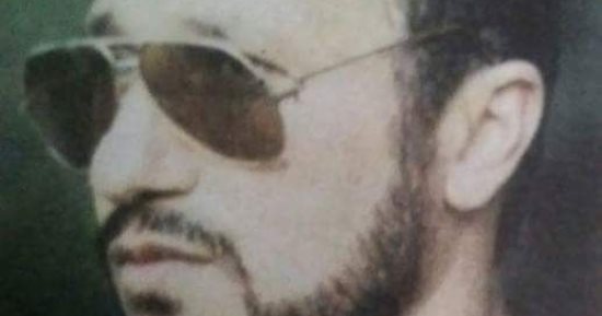 شاهد.. "روشنة" رئيس الأهلى بـ"النظارة الشمسية والذقن"