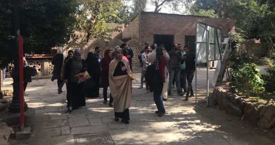 صور.. شاهد الشباب يحتفلون بالذكرى الـ114 على تأسيس متحف قصر المنيل