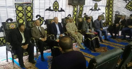 محافظ القليوبية ومدير الأمن يقدمان العزاء فى شقيقة المخرج خالد يوسف (صور)