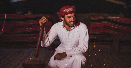 صور.. شباب العريش يواجهون الحزن بيوم ترفيهى باستخدام "اللصيمة"