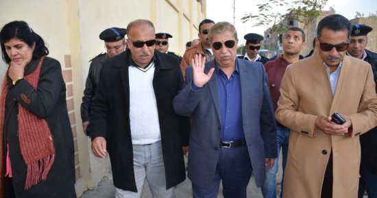 محافظ الإسماعيلية يتفقد تأمين الكنائس استعدادا لاحتفالات عيد الميلاد
