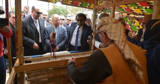 فيديو وصور.. وزير الثقافة ومحافظ مطروح يفتتحان مهرجان فنون البادية الثالث