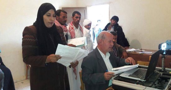 "قومى المرأة" بشمال سيناء يسلم 580 بطاقة رقم قومى لأهالى قرية الروضة