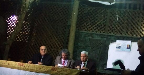 نقاد عن "الدلالات الرمزية عند حسن البندارى": يبتعد عن التقعير ويخاطب الجميع