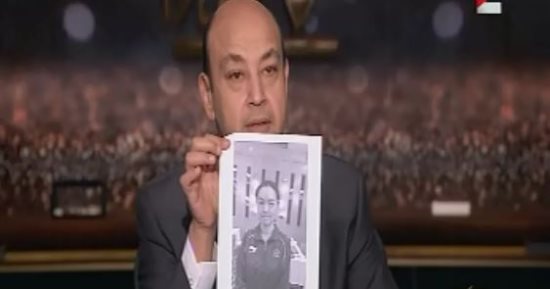 فيديو.. عمرو أديب ساخراً من مشاركة "شينز هو" فى بطولة للشطرنج باسم قطر: "كل حاجة هتشتروها"