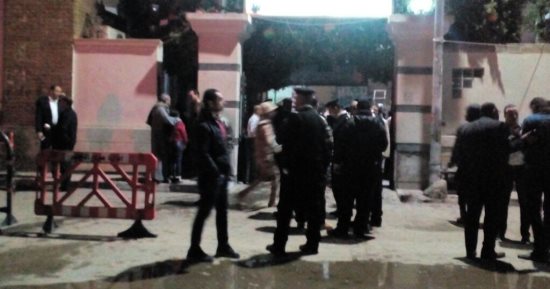 صور.. السيطرة على حريق فى ديكور أمام كنيسة العائلة المقدسة بالأقصر