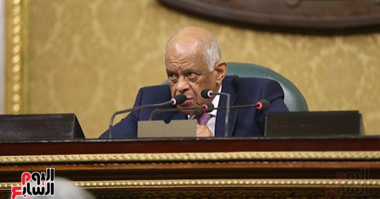 عبد العال يُعلن اختيار  هالة أبو السعد رئيسا لبرلمانية حزب "المحافظين"