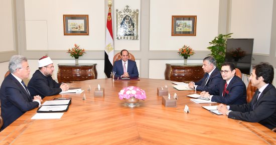 السيسي يعقد اجتماعا لبحث أصول "الأوقاف" ويوجه بالحفاظ على حقوق الدولة