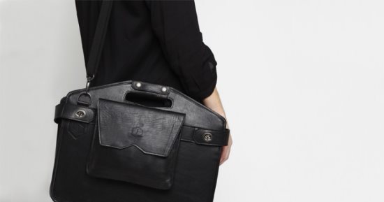 شنطة اللاب توب ممكن تعملك خشونة عظام