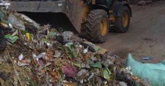 رفع 70 طن قمامة ونواتج تطهير فى حملة مكبرة بالمنوفية