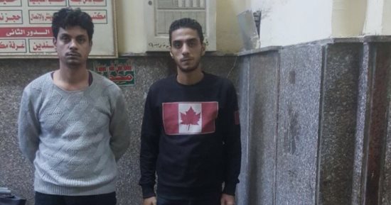 ضبط عاطلين انتحلا صفة عمال رش مبيدات بالصحة وسرقا محتويات شقق بالسيدة زينب