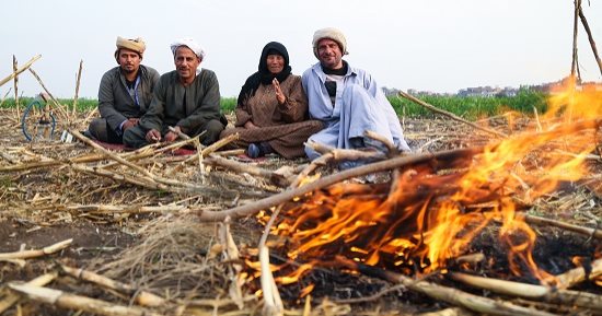 صورة اليوم.. اللمة تحلى ساعة العصارى