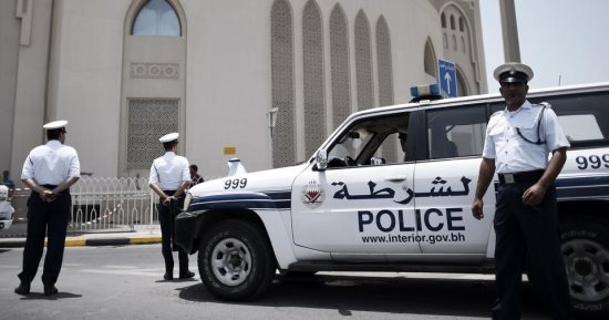  الداخلية البحرينية تعلن ضبط 7 أشخاص مشتبه فى تورطهم بحرق دورية أمنية
