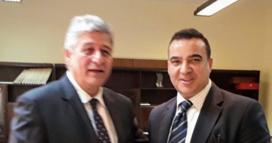 السفير المصرى بمسقط يكرم مدير مكتب اليوم السابع