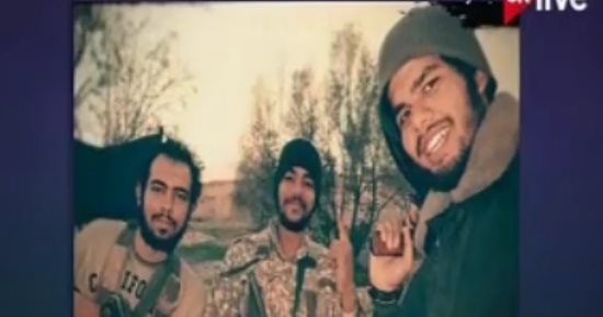 كل إخوانى مشروع داعشى والدليل عمر الديب.. من الهجوم على معتصمى الاتحادية ووصفهم بالبلطجية لإرهاب داعش فى 3 مشاهد.. توعد معارضى مرسى بمذبحة.. أكد بعد فض رابعة: سنحمل السلاح.. وأشاد بالإرهابيين وأساء للشعب والجيش