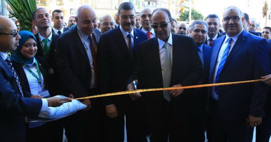 البنك الأهلى: الانتهاء من تجديد وافتتاح 229 فرعا من إجمالى 419
