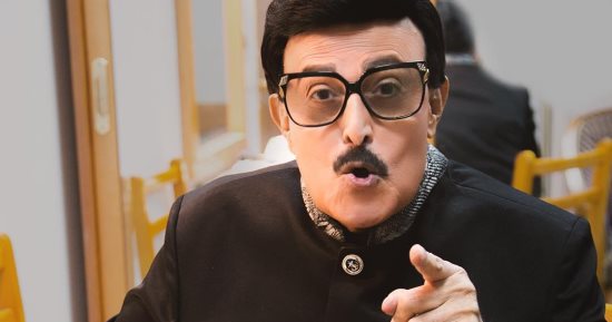 سمير غانم يفتتح مسرحيته "سيبونى أغنى" على مسرح الريحانى