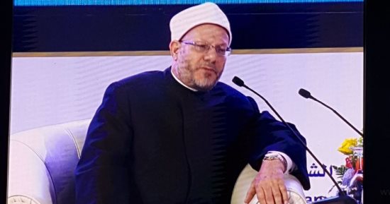 مفتى الجمهورية: عيد الأم جائز شرعا.. لا مانع منه ولا حرج فيه