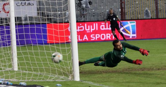 فيديو.. الحاوى ينفرد بحارس بتروجت والكرة تضل المرمى 