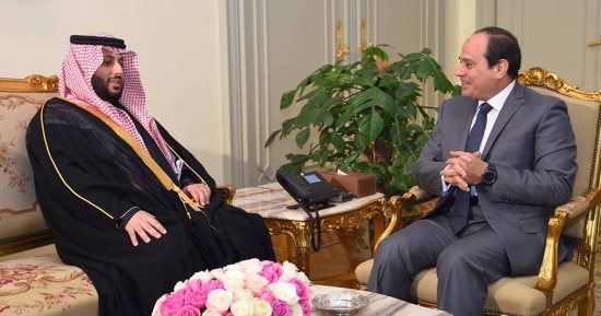 الملك سلمان يؤكد للرئيس السيسى وقوف المملكة بجانب مصر فى حربها ضد الإرهاب 