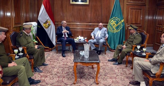 محافظ القليوبية يستقبل مدير الأمن الجديد لتهنئته بمنصبه