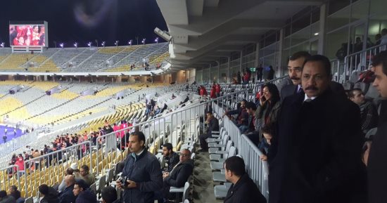 مدير أمن الإسكندرية يتابع تأمين مباراة الأهلى وأتليتكو مدريد داخل المدرجات