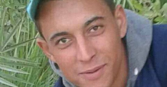 الشهيد إسلام مصطفى.. ألقى النظرة الأخيرة على قريته وعاد محمولا على الأعناق