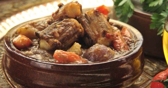 طريقة عمل طاجن البطاطس بالعكاوى من مطبخ الشيف مؤمن عزام
