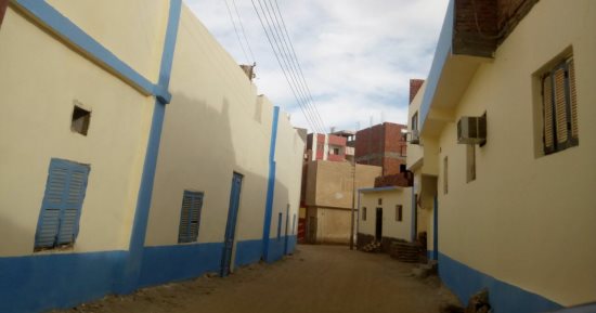 صور .. استكمال مشروع التطوير الحضرى بالمناطق العشوائية بالخارجة