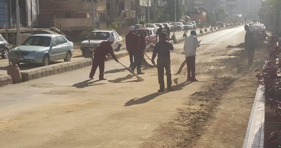صور.. حملة نظافة بدسوق وتطوير قناطر إدفينا بمطوبس