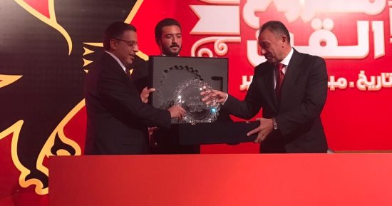 الأهلى يكرم راكان الحارثى رئيس شركة صلة
