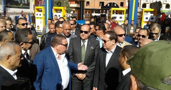 صور.. وزير البترول ومحافظ سوهاج يفتتحان محطة مصر للبترول بطريق أخميم