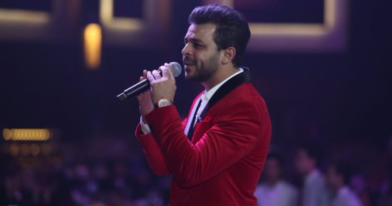 "تجارة عين شمس" تنظم حفلا فنيا للفنانين محمد نور ومحمد رشاد.. اليوم