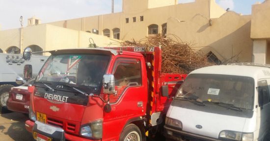 مباحث بدر تضبط سائقا و4 عمال عقب سرقتهم 2 طن حديد من موقع تحت الإنشاء