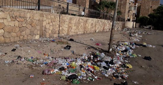صور .. اضبط مخالفة.. القمامة تحاصر شوارع حى ثالث الإسماعيلية