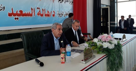 وزير التجارة والصناعة: الحكومة ستنفق مليار دولار لتنمية قنا وسوهاج