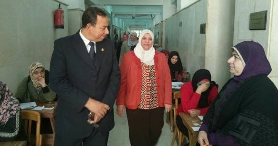 رئيس جامعة المنوفية يطمئن على امتحانات كلية المريض