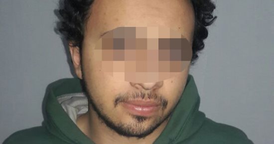كاميرات المراقبة تفضح طالبا وراء سرقة مشغولات ذهبية من جواهرجى بمدينة نصر