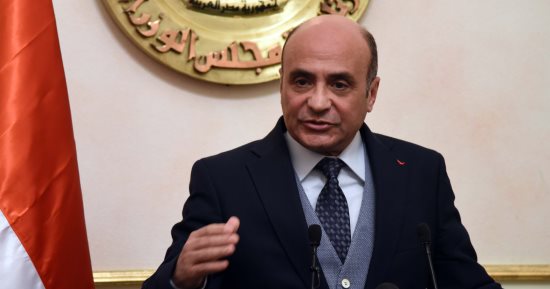 الحكومة تعد قانونا جديدا لتسهيل إجراءات نقل الملكية العقارية للمدن الجديدة 
